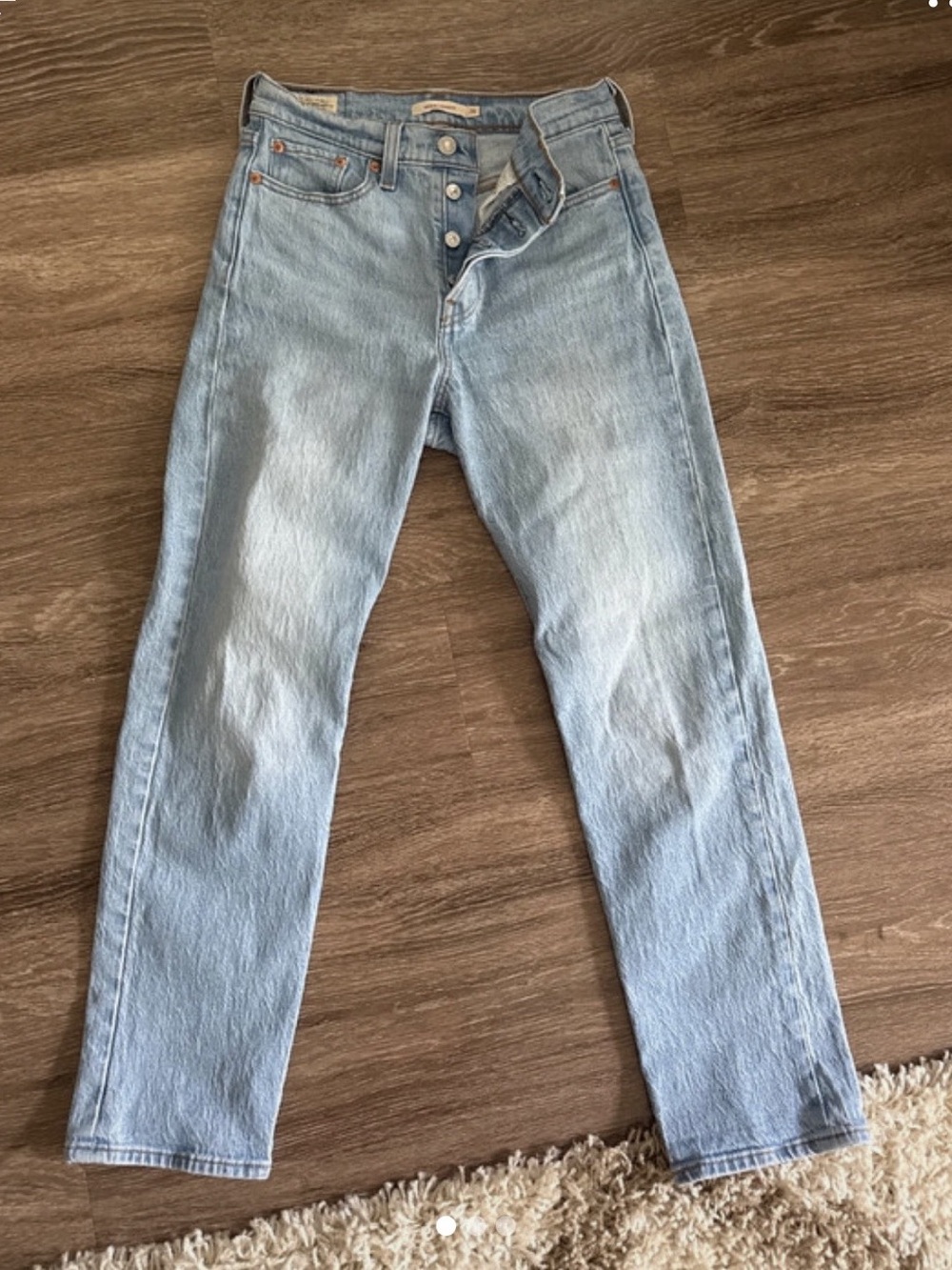 Levi's 501 Straight Leg Jeans in Blue Waist 26